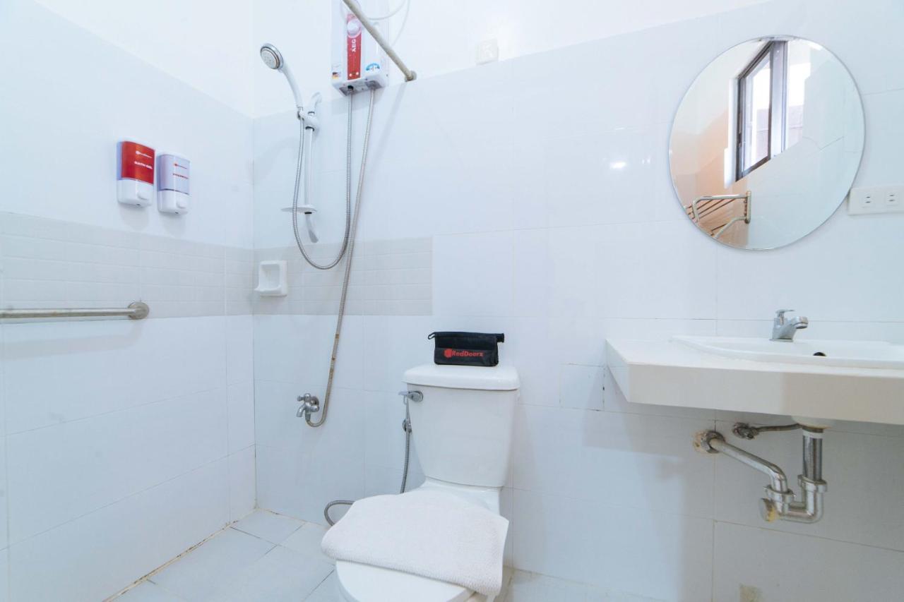 Reddoorz Plus @ San Roque Roxas City Esterno foto